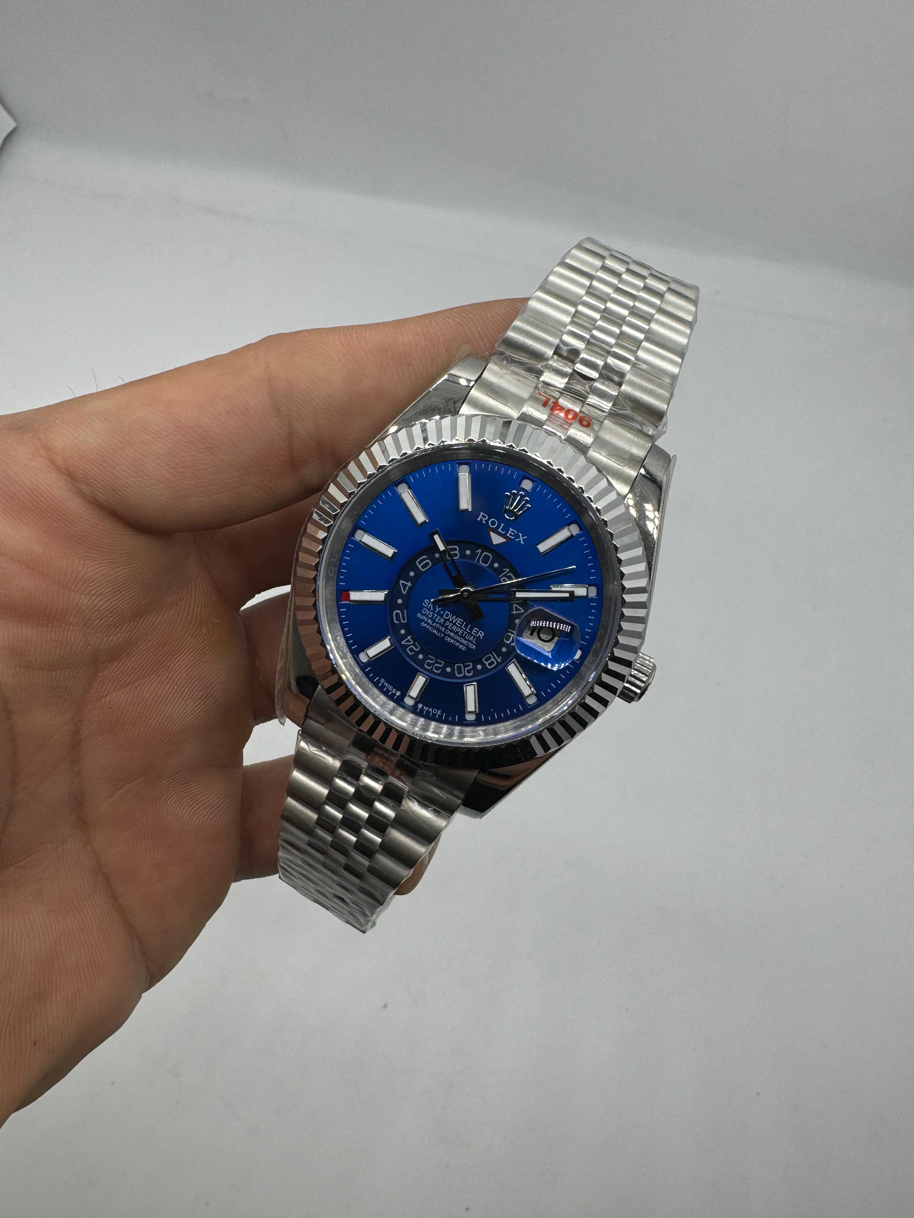 Rolex Sky-Dweller Bisel Blue — Rolex