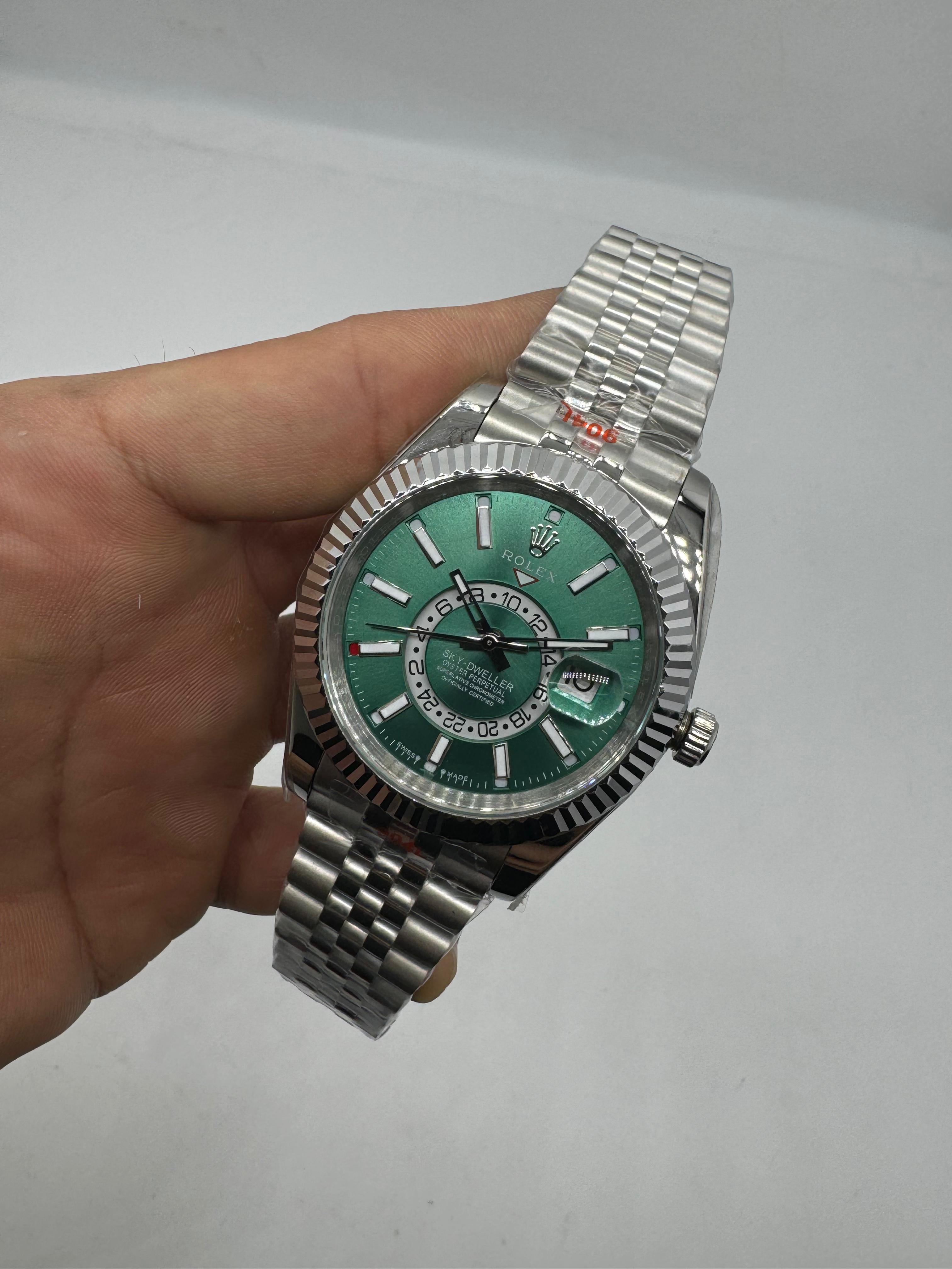 Rolex Sky-Dweller Esfera Verde — Rolex