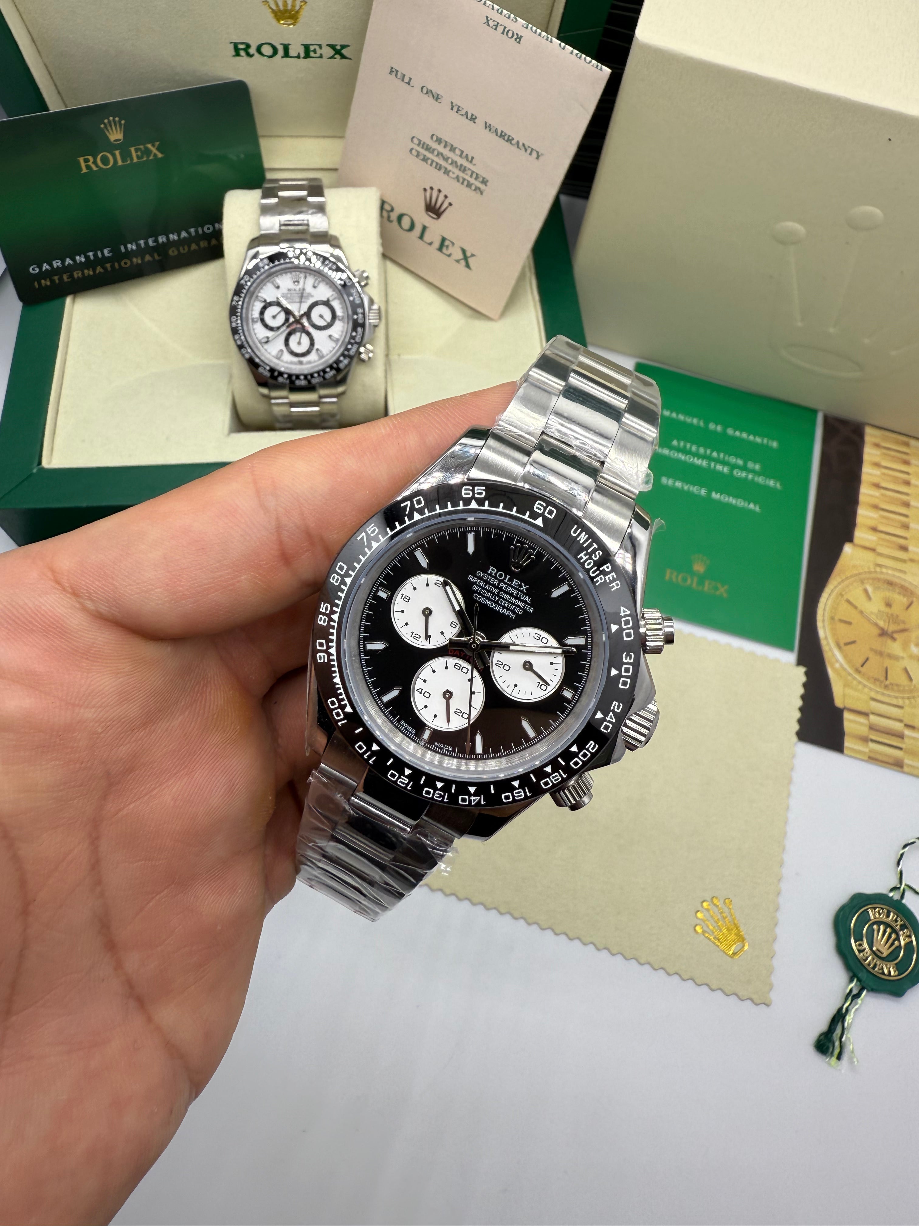 Rolex Cosmograph Daytona esfera black and white — Rolex