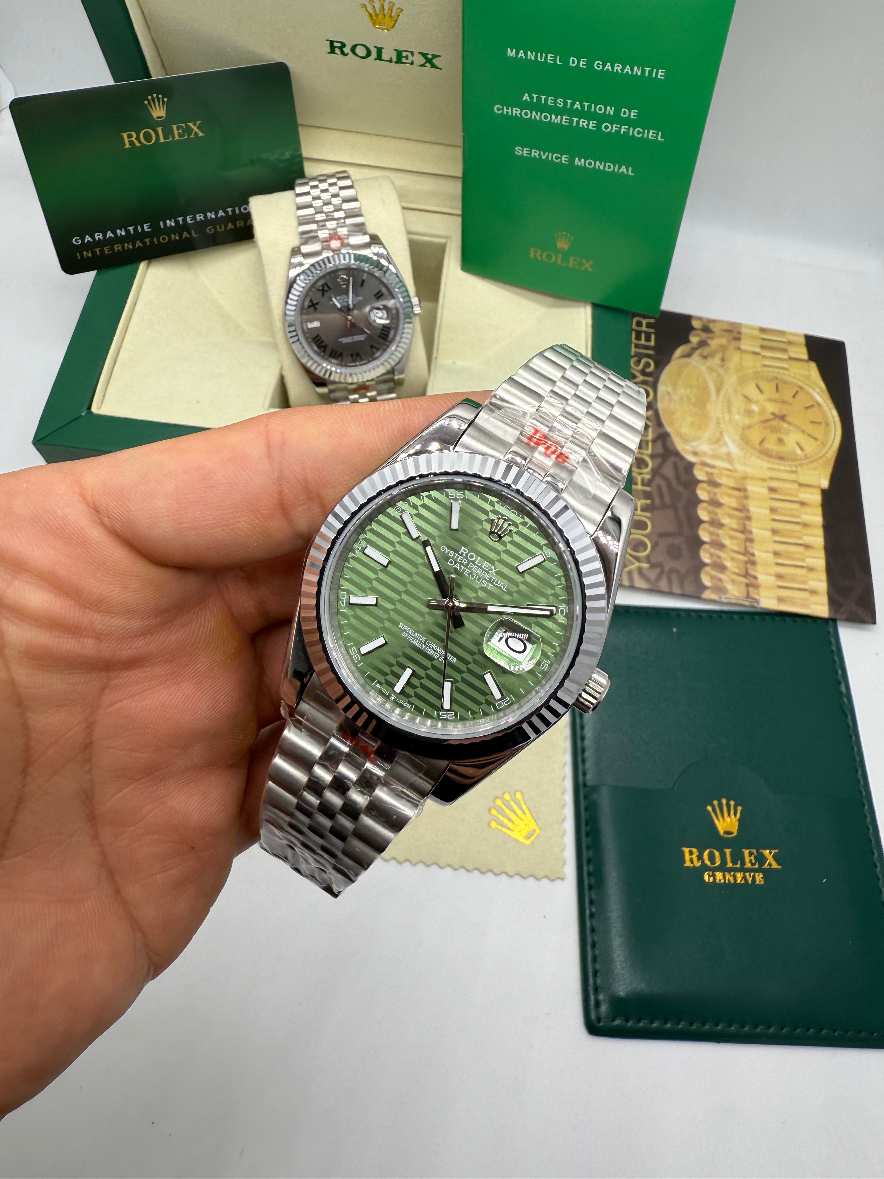 Rolex Oyster Perpetual Datejust 41 Palm Dial Green — Rolex