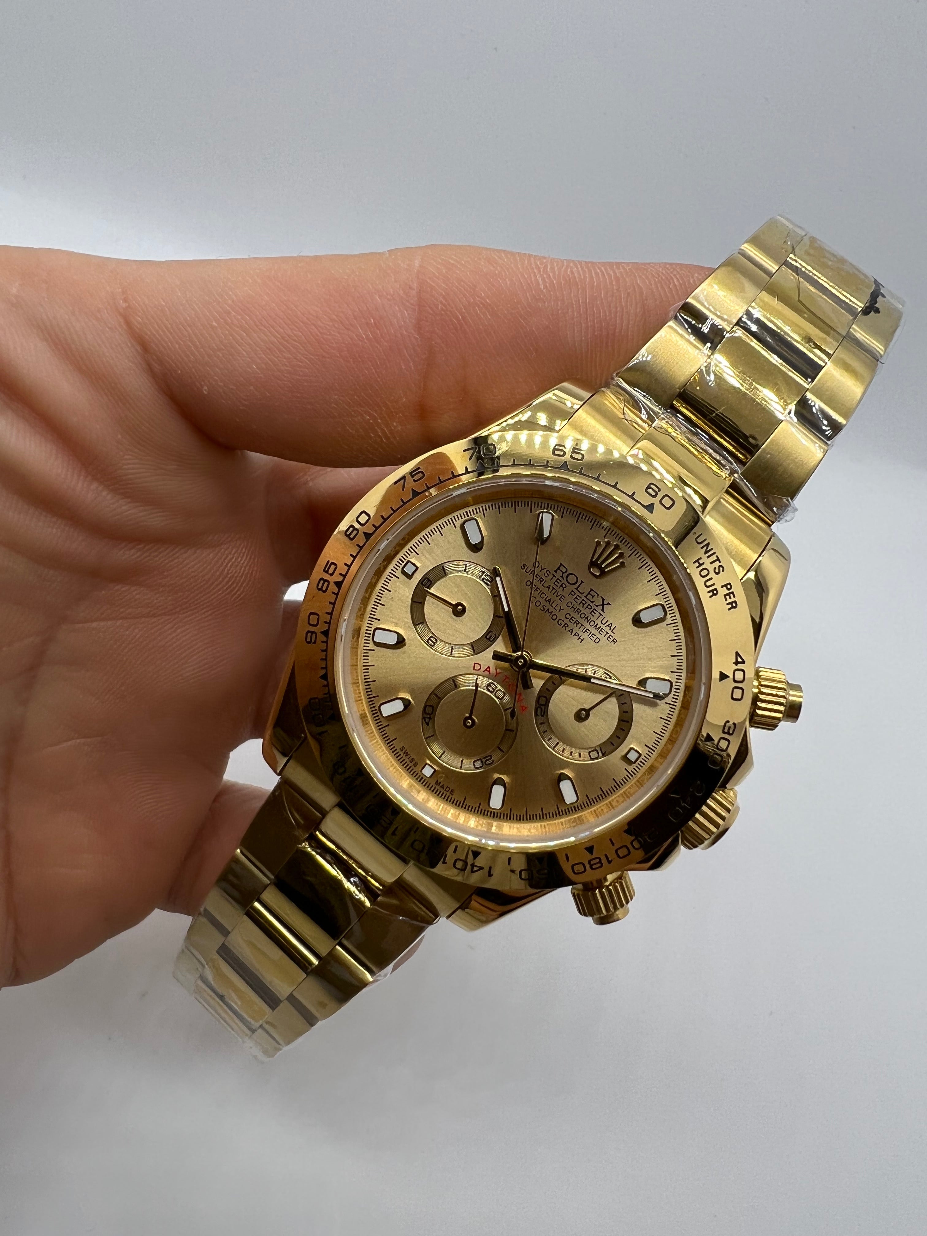 Rolex Oyster Perpetual Cosmograph Daytona Gold Yellow — Rolex