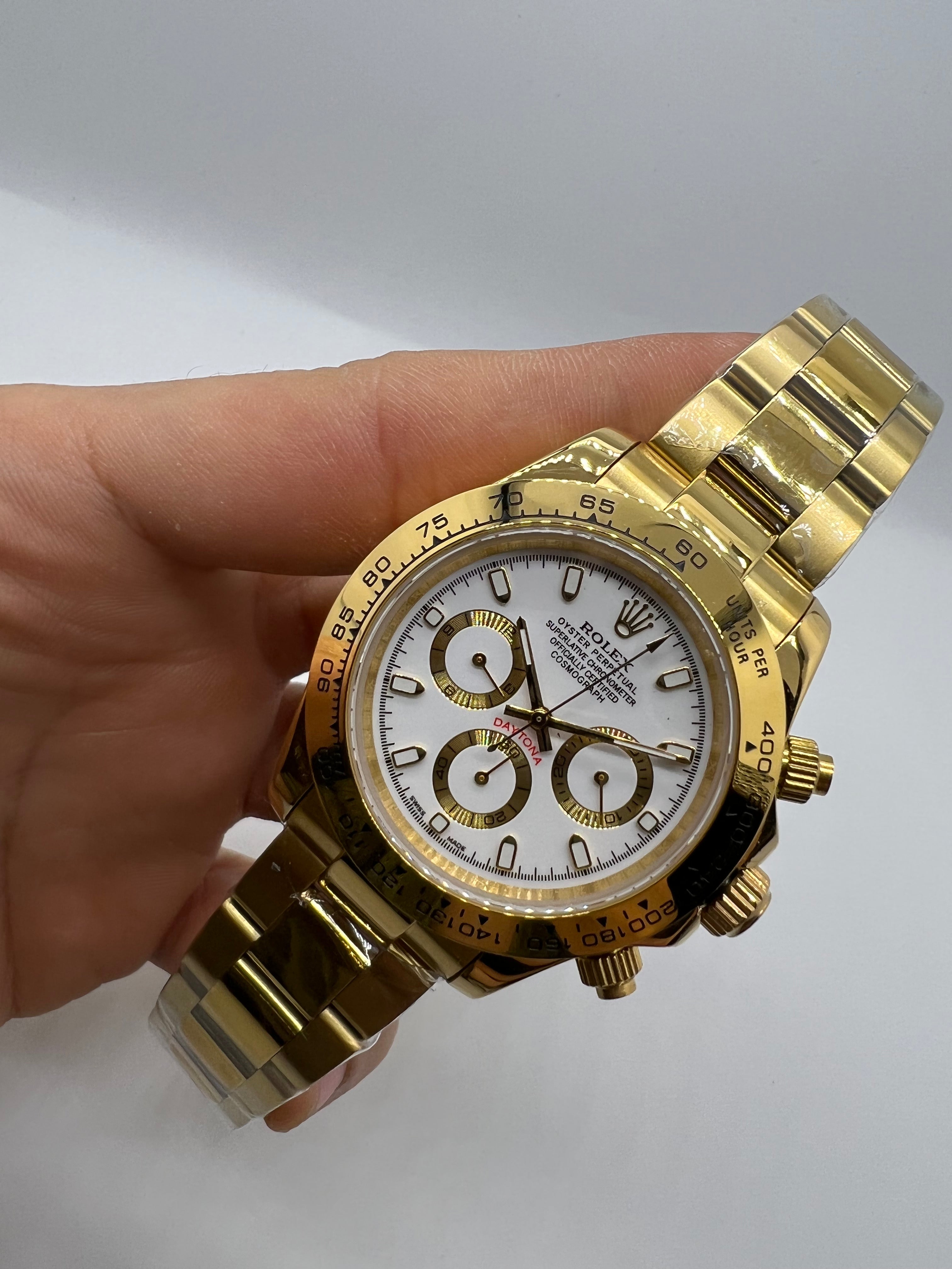 Rolex Oyster Perpetual Cosmograph Daytona Oyster — Rolex