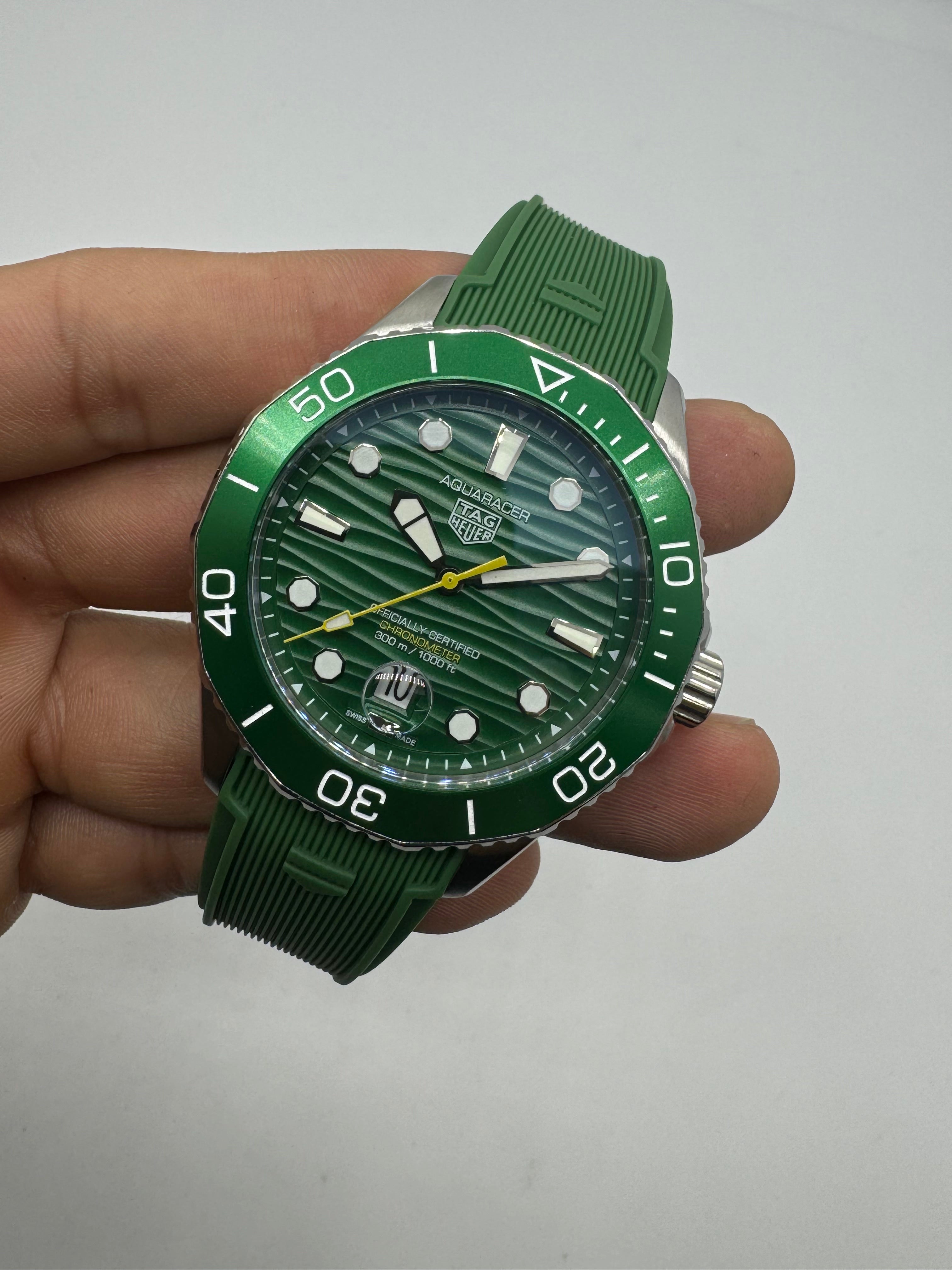 TAG Heuer Aquaracer Professional 300 Green Diver — Tag Heuer
