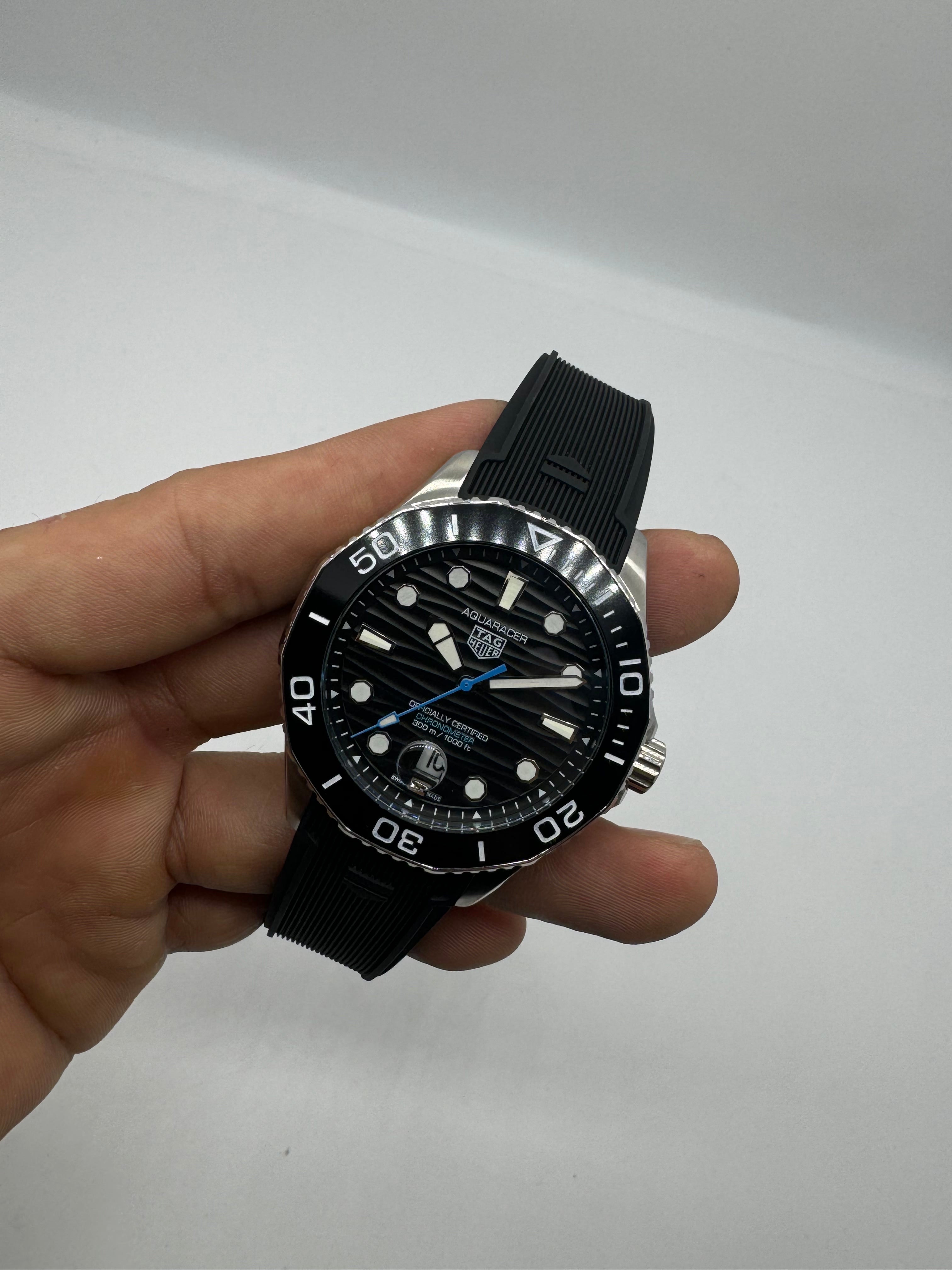 TAG Heuer Aquaracer Professional 300 Black Blue — Tag Heuer