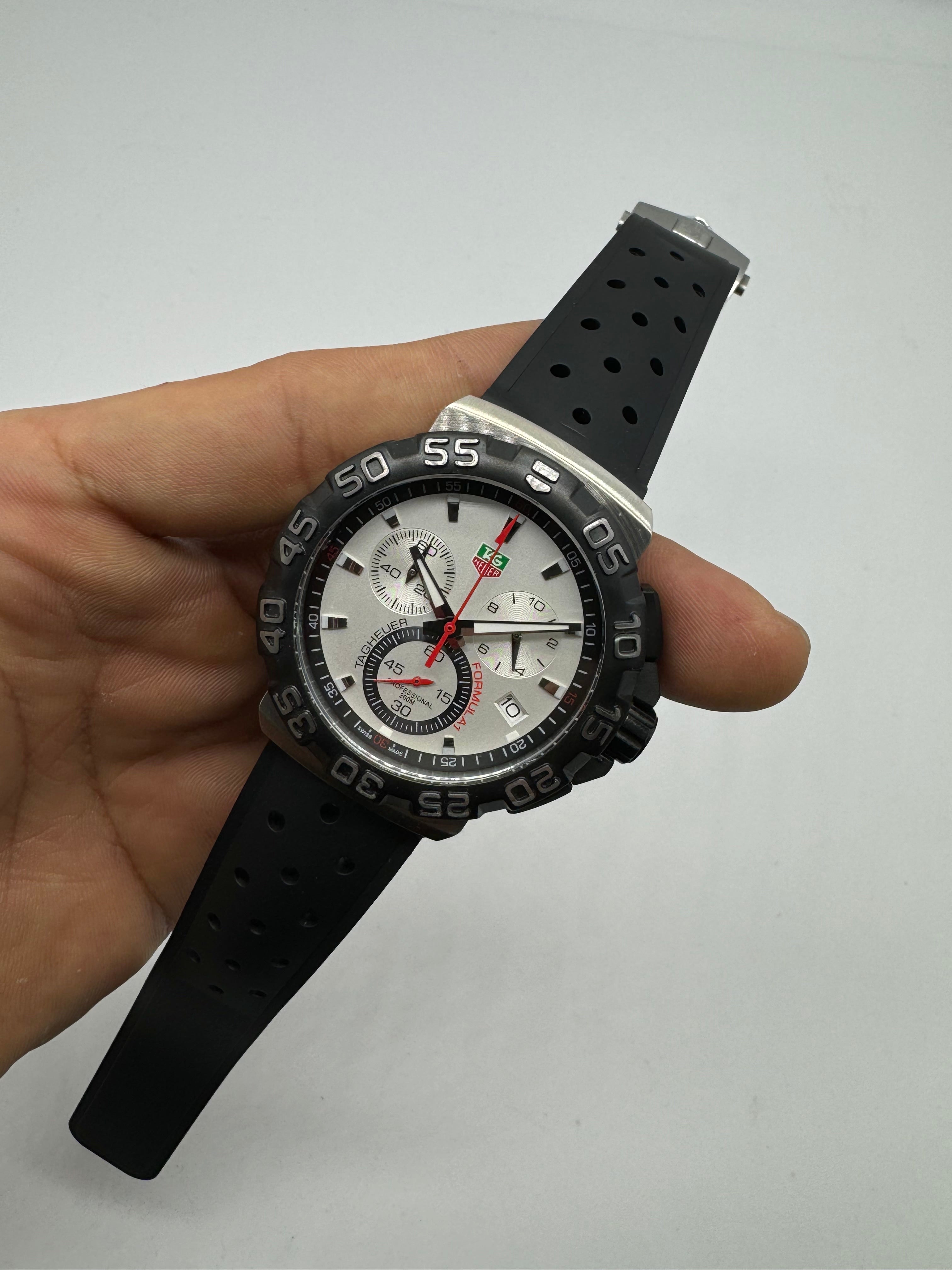 TAG Heuer Formula 1 Chronograph Silver Black Racing Edition — Tag Heuer
