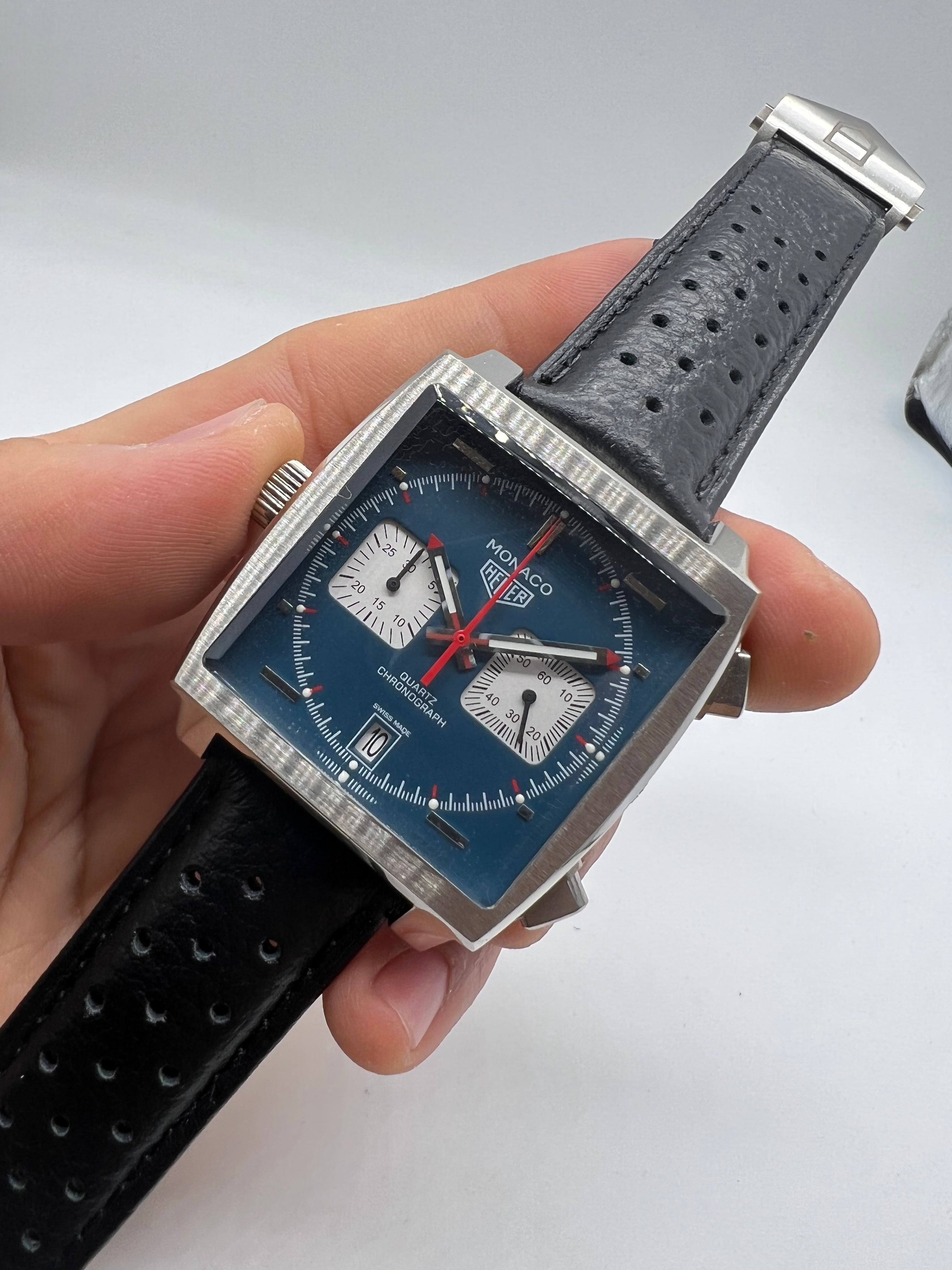 TAG Heuer Monaco Quartz Chronograph en azul y plata — Tag Heuer