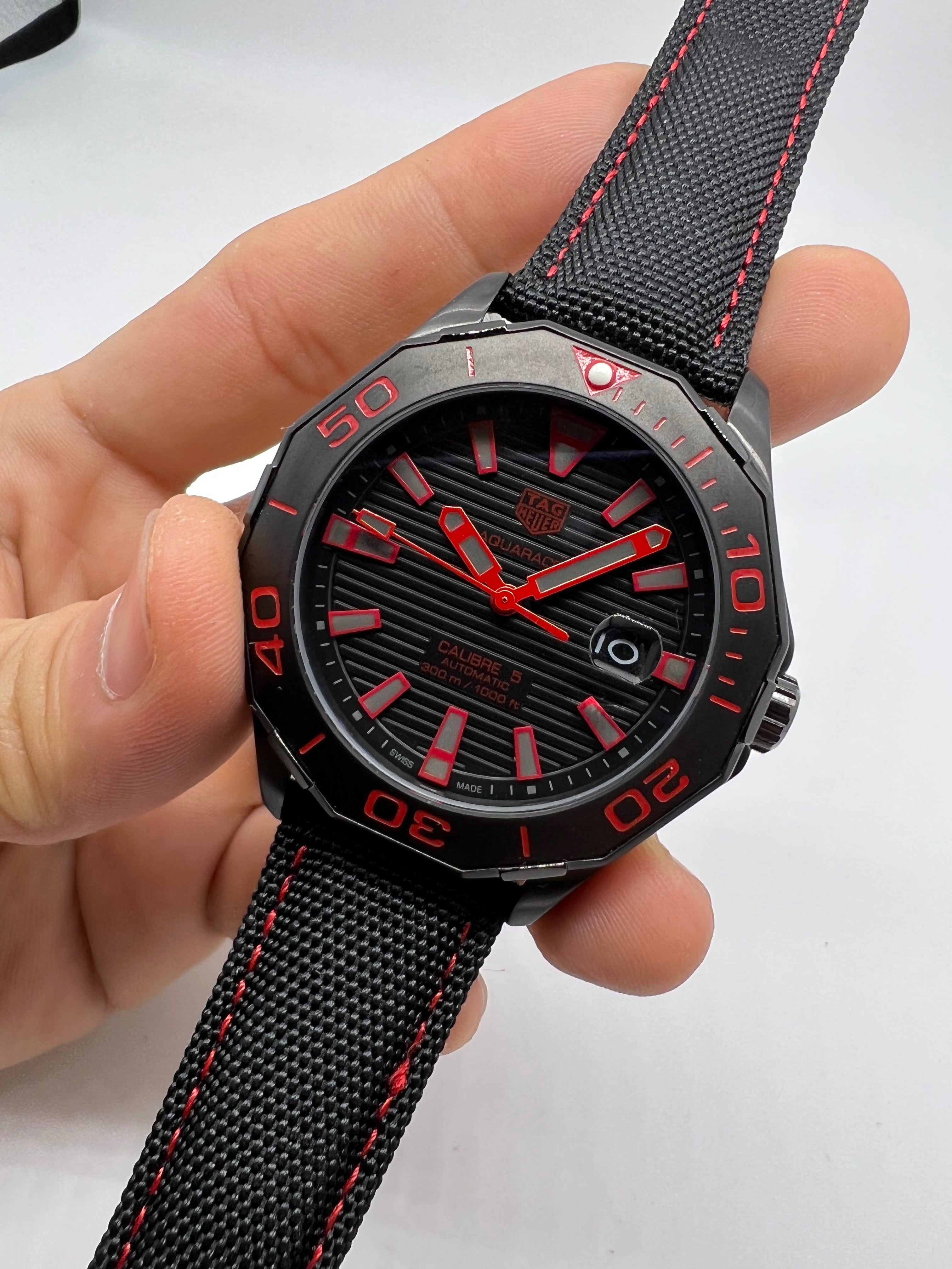 TAG Heuer Aquaracer Calibre 5 Automático 300M Black and Red — Tag Heuer