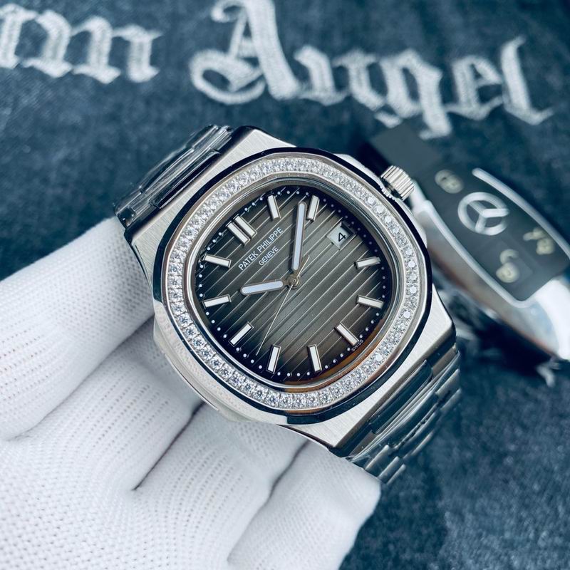 Patek Philippe Nautilus 5711/1A-010 — Patek Philippe