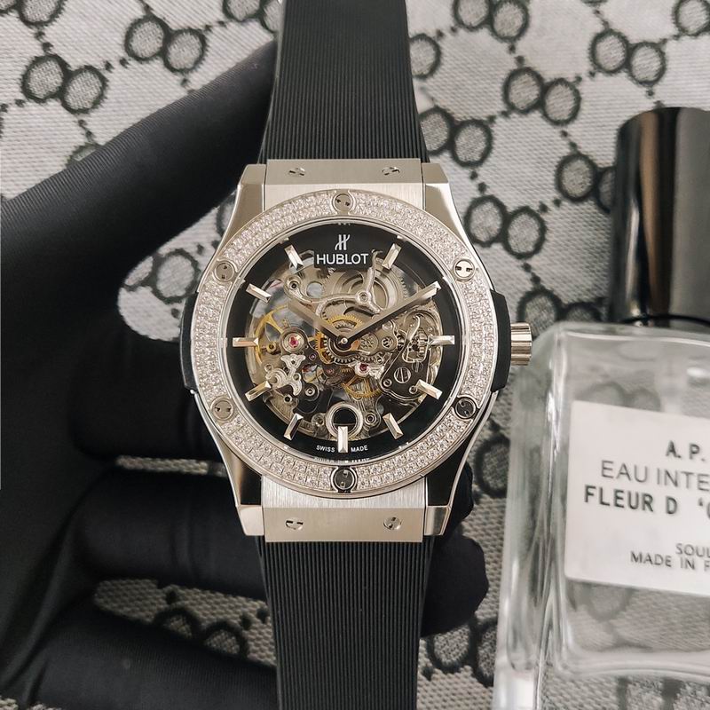 Hublot Classic Fusion Skeleton Automatic (Diamond Bezel) — Hublot