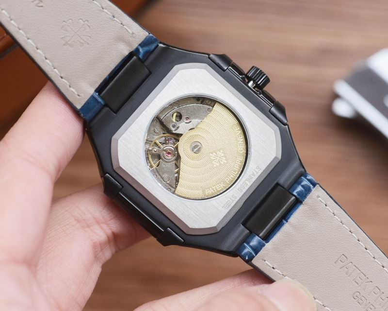 Patek Philippe Nautilus 5711/1A — Patek Philippe