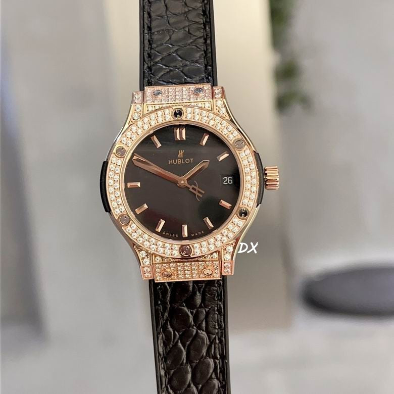 Hublot Classic Fusion 33mm Diamonds – Ref. 581.OX.1180.LR.1104 — Hublot
