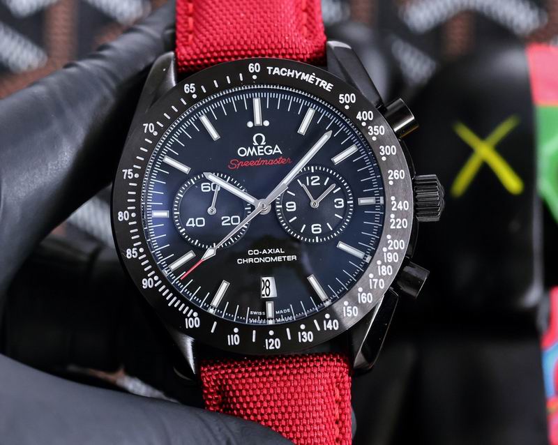 Omega Speedmaster “Dark Side of the Moon” ref. 311.92.44.51.01.003 — Omega
