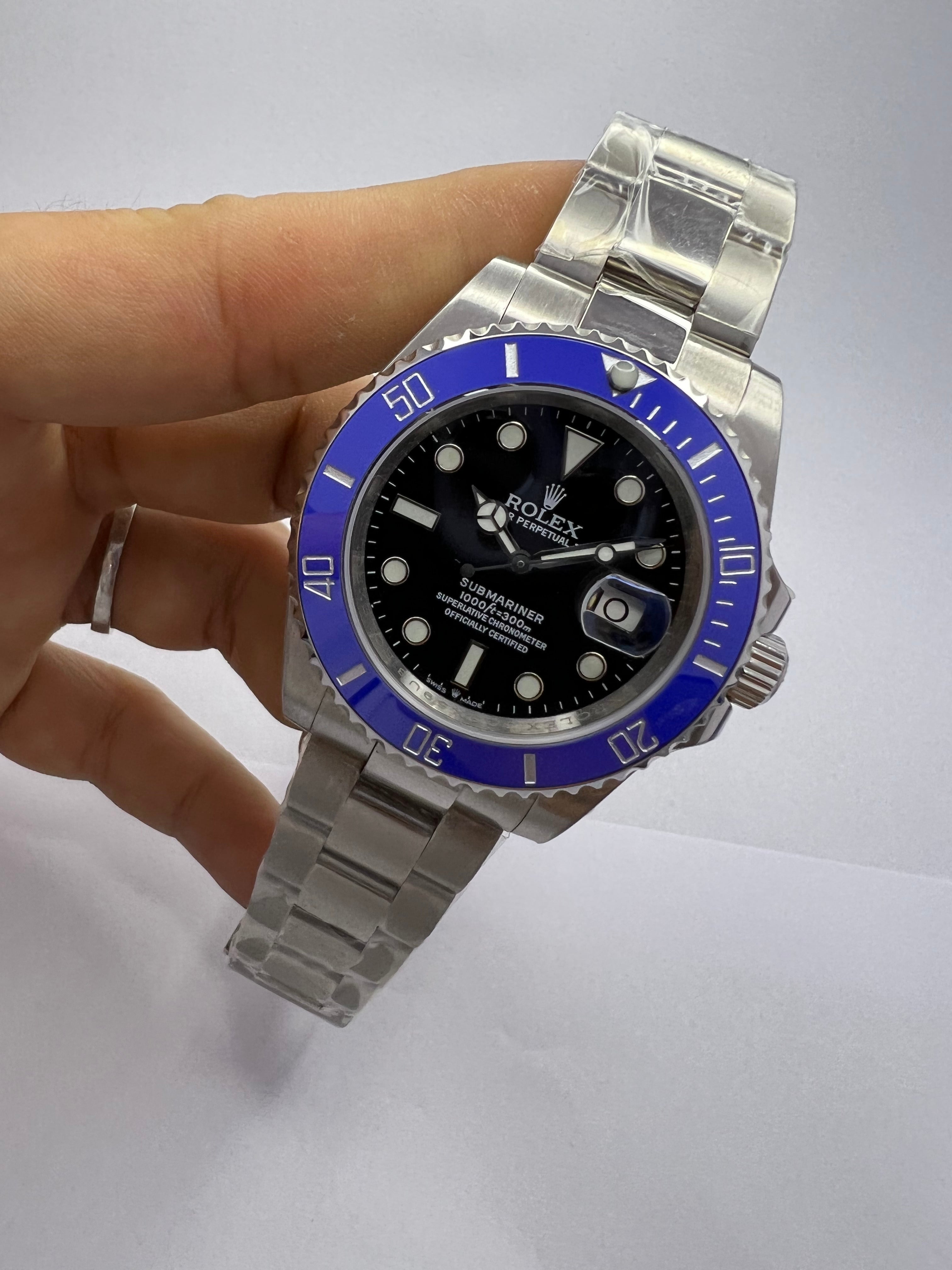 Rolex Submariner 116619LB “Smurf” — Rolex