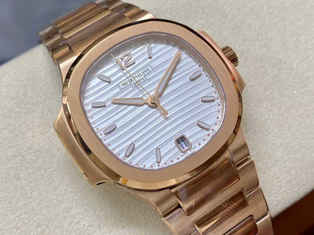 Patek Philippe Nautilus Ref. 7118/1R-010 — Patek Philippe