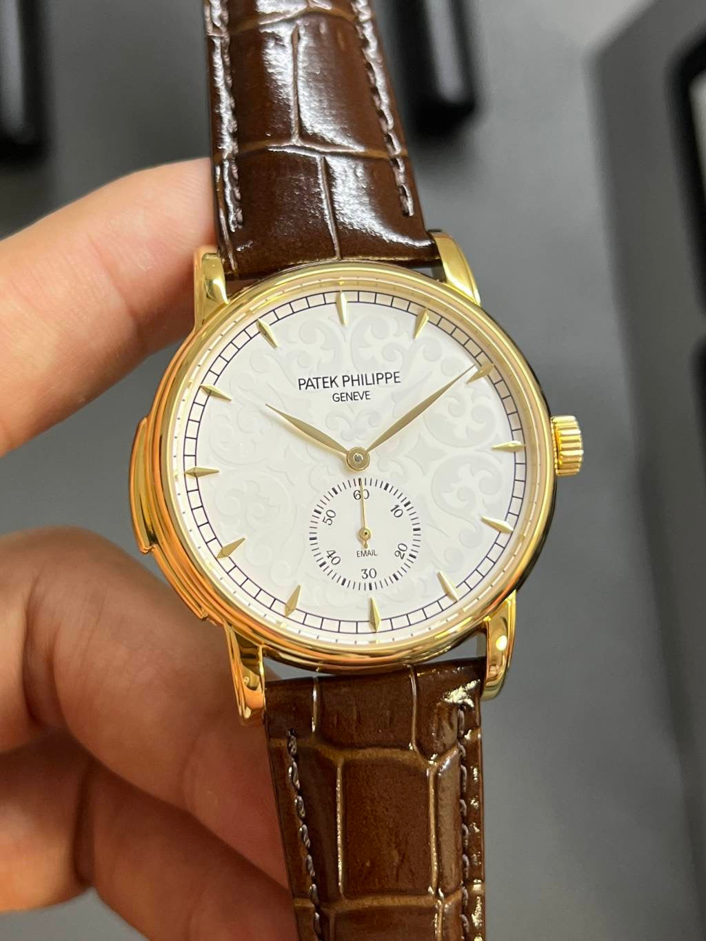 Patek Philippe Calatrava Small Seconds Ref. 5196R-001 — Patek Philippe
