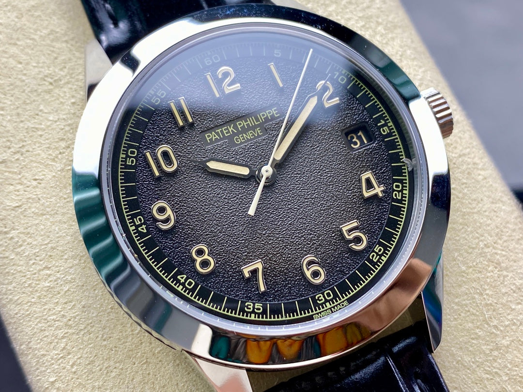 Patek Philippe Calatrava Pilot Travel Time Ref. 5524G-001 — Patek Philippe