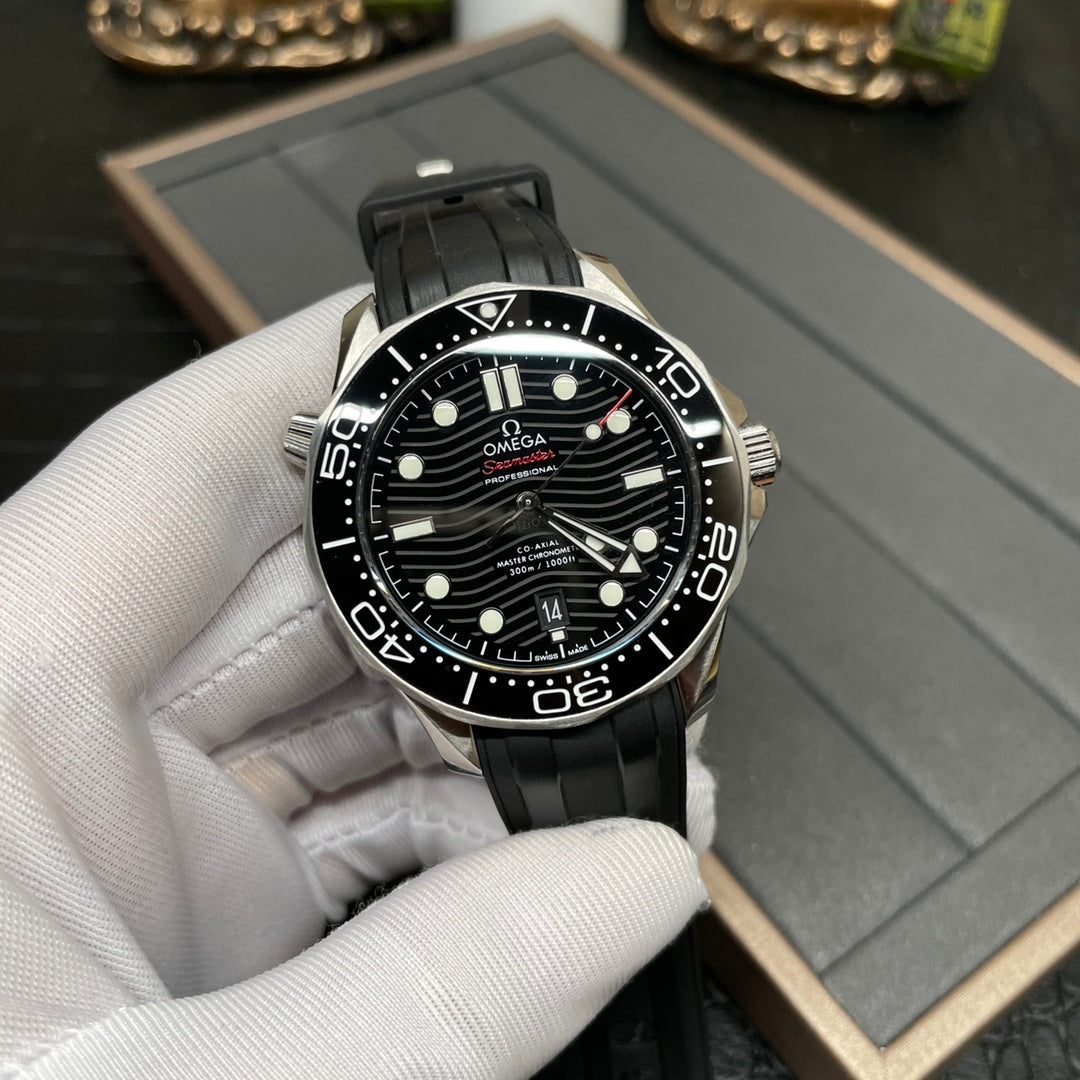 Omega Seamaster Diver 300M Co-Axial Master Chronometer Ref. 210.32.42.20.01.001 — Omega