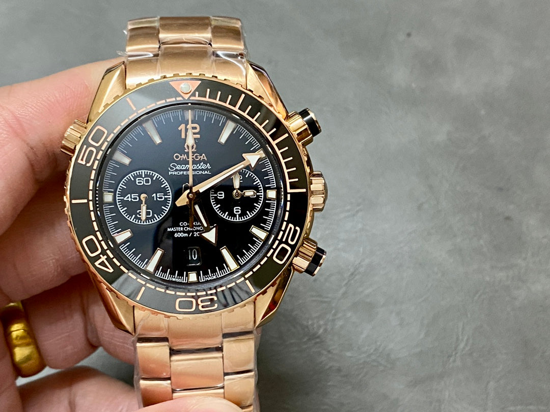 Omega Seamaster Planet Ocean Chronograph 600M 18K Sedna Gold Ref. 215.60.46.51.01.001 — Omega