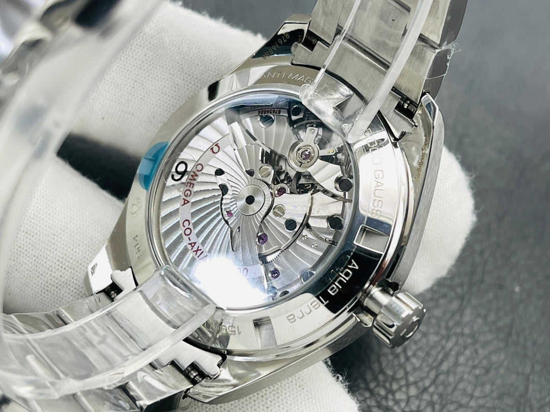 Omega Seamaster Aqua Terra Master Chronometer Ref. 220.10.41.21.03.001 — Omega