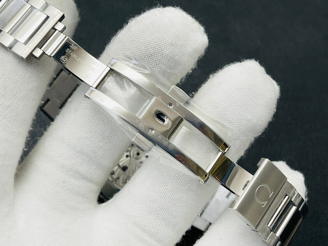 Omega Seamaster Aqua Terra Master Chronometer Ref. 220.10.41.21.03.001 — Omega