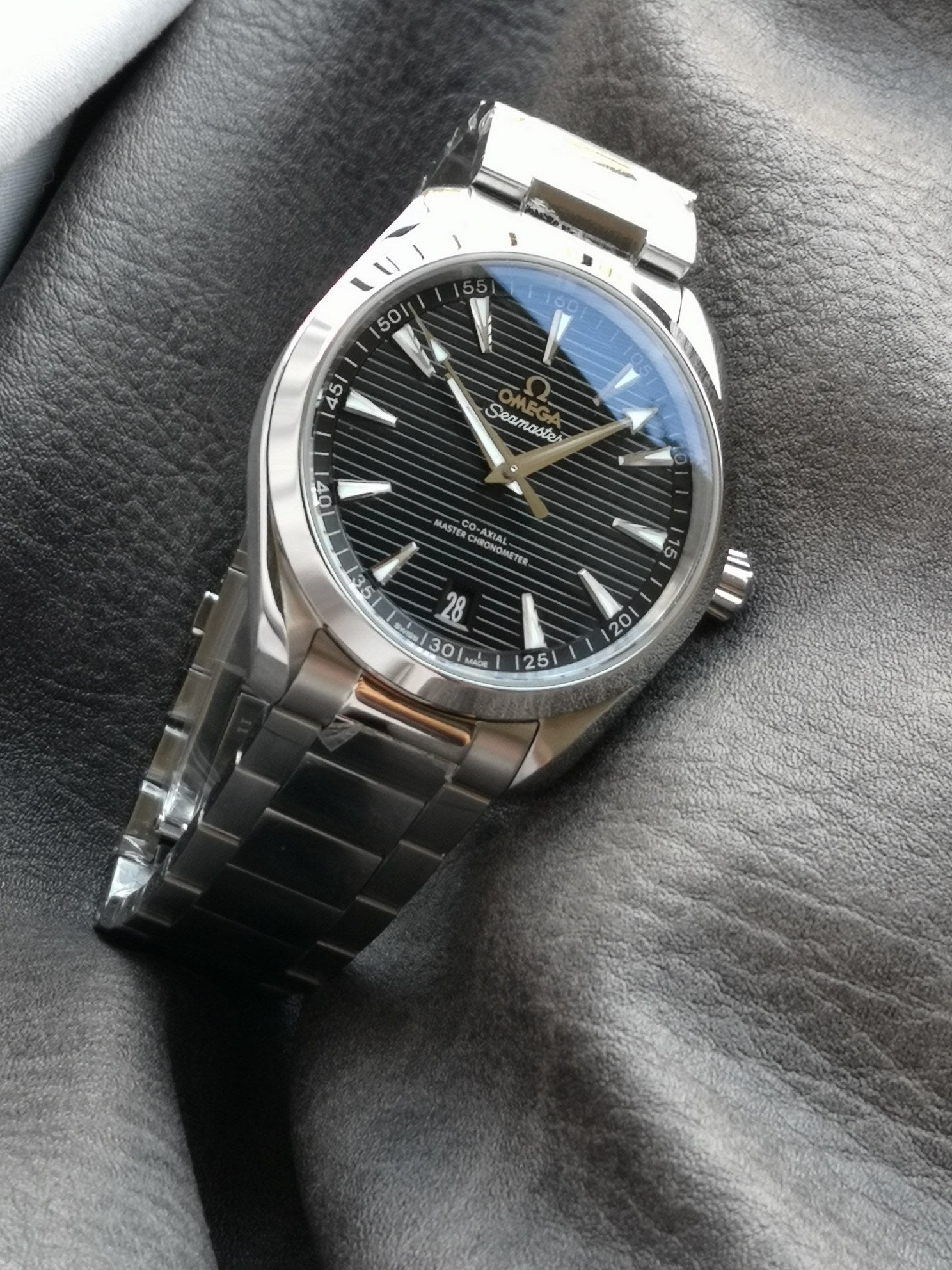 Omega Seamaster Aqua Terra Master Chronometer Ref. 220.10.41.21.01.001 — Omega