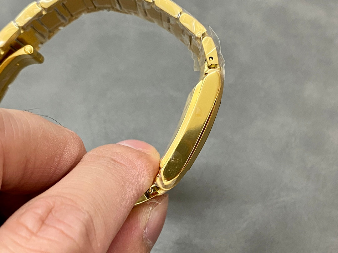 Cartier Tank Française Small Model (oro amarillo 18k) — Cartier