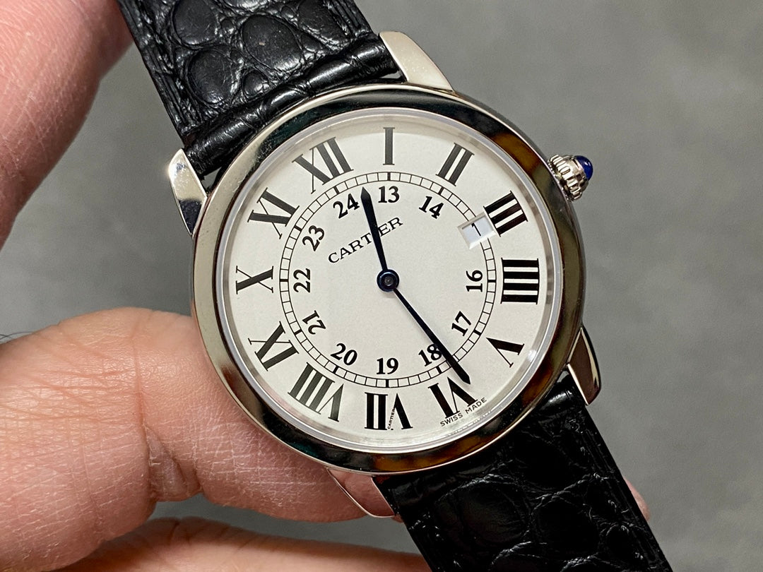 Cartier Ronde Solo (con 24 horas y fecha) — Cartier