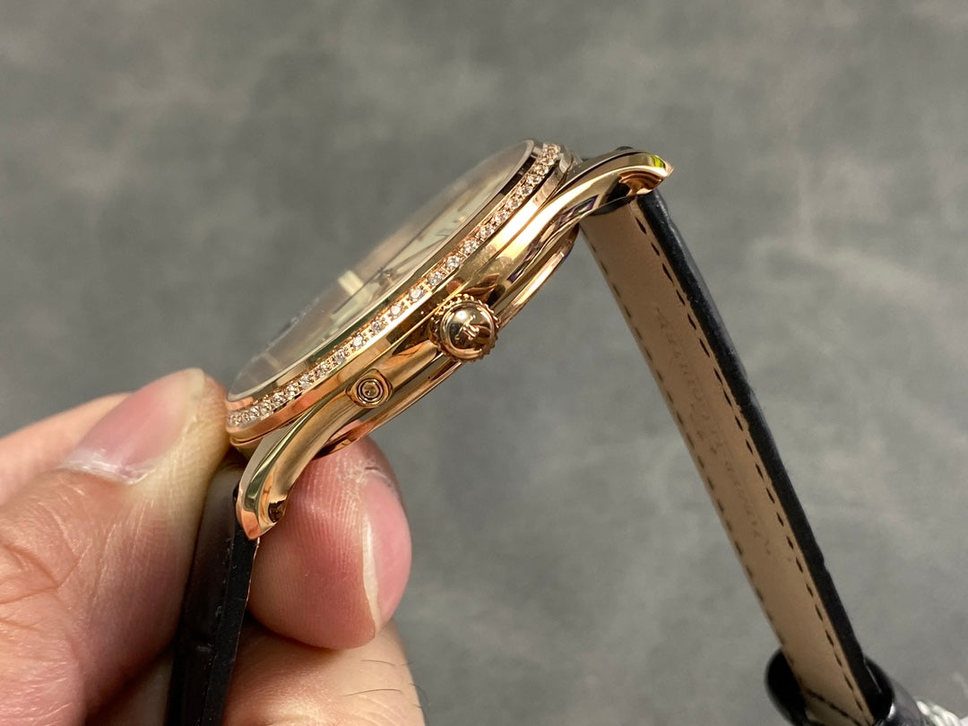 Jaeger-LeCoultre Master Ultra Thin Moon – Oro rosa con diamantes — Jaeger-LeCoultre