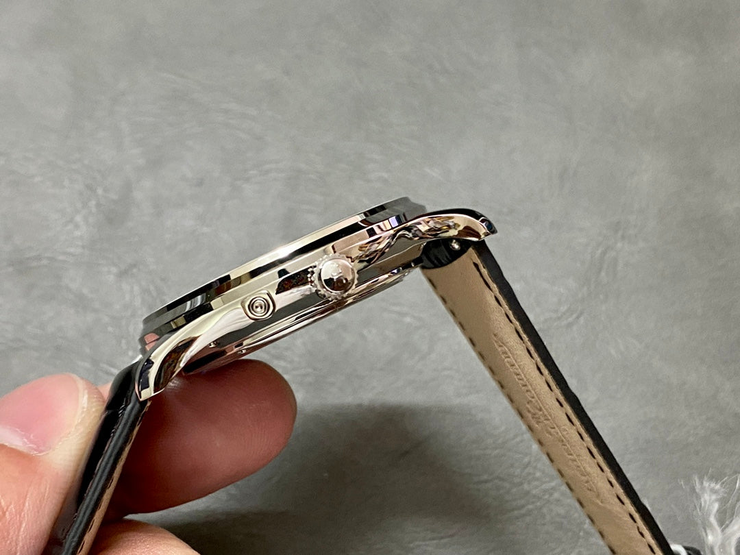Jaeger-LeCoultre Master Ultra Thin Moon — Jaeger-LeCoultre