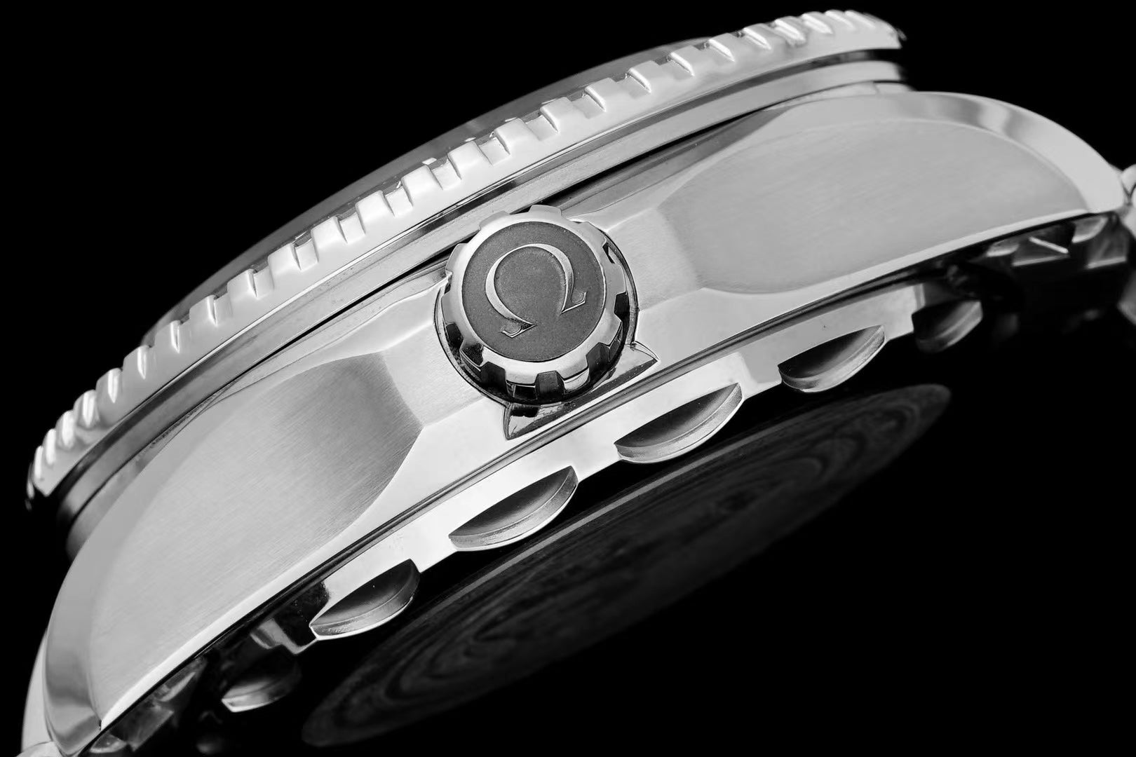 Omega Seamaster Planet Ocean Ultra Deep (Versión esfera azul degradé) — Omega