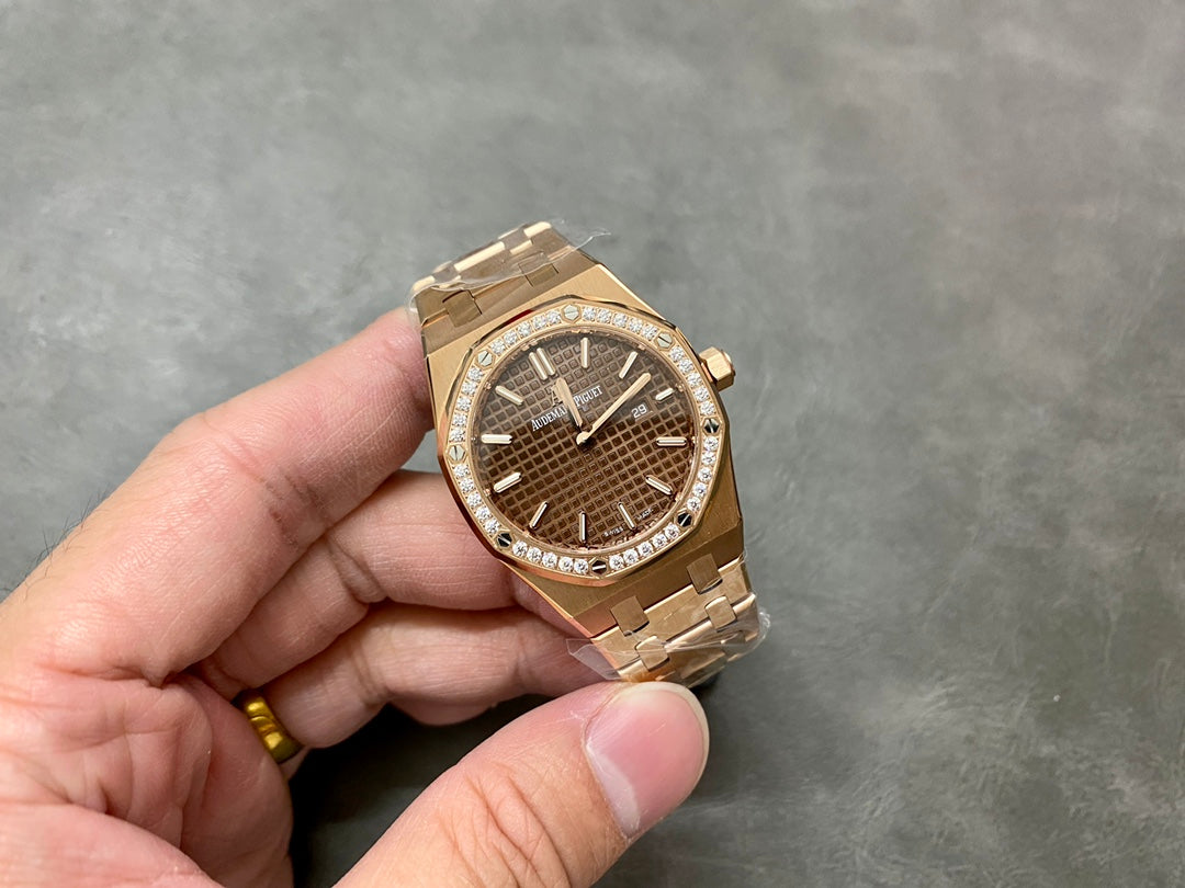 Audemars Piguet Royal Oak Selfwinding en Oro Rosa con Bisel de Diamantes — Audemars Piguet