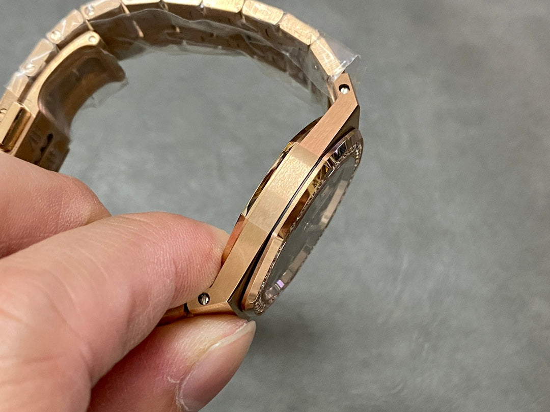 Audemars Piguet Royal Oak Selfwinding en Oro Rosa con Bisel de Diamantes — Audemars Piguet