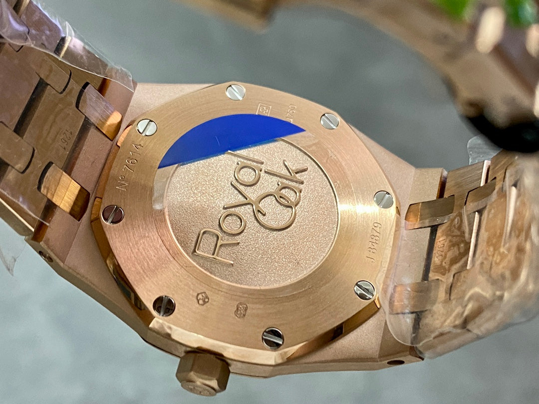 Audemars Piguet Royal Oak Selfwinding en Oro Rosa con Bisel de Diamantes — Audemars Piguet