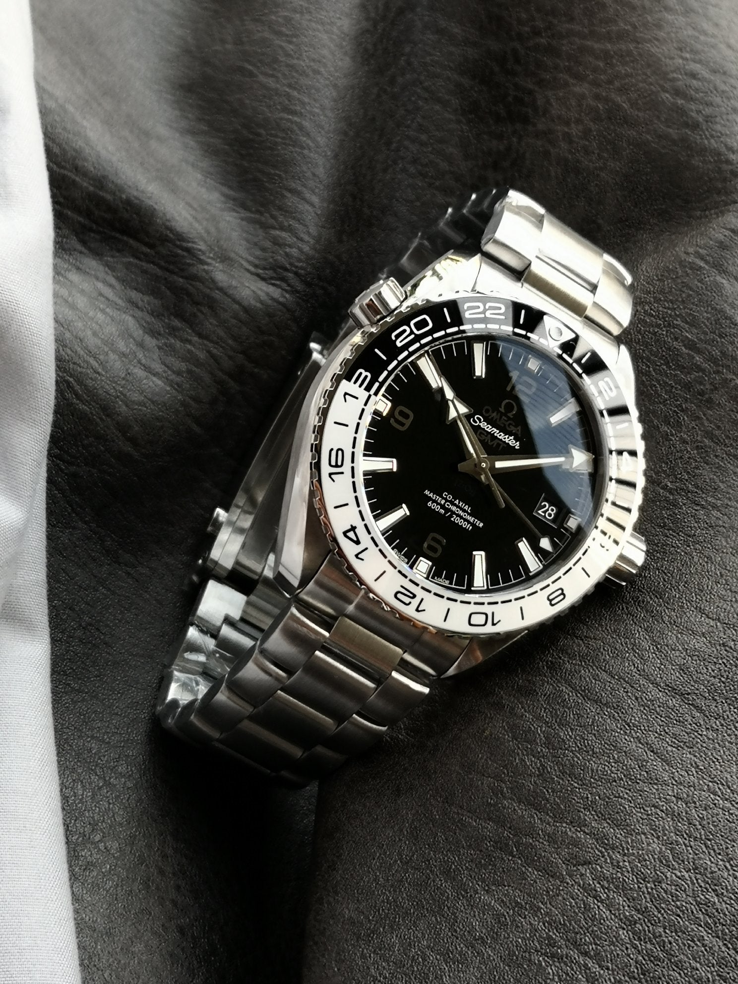 Omega Seamaster Planet Ocean 600M GMT — Omega