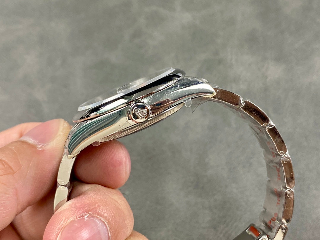 Rolex Datejust — Rolex