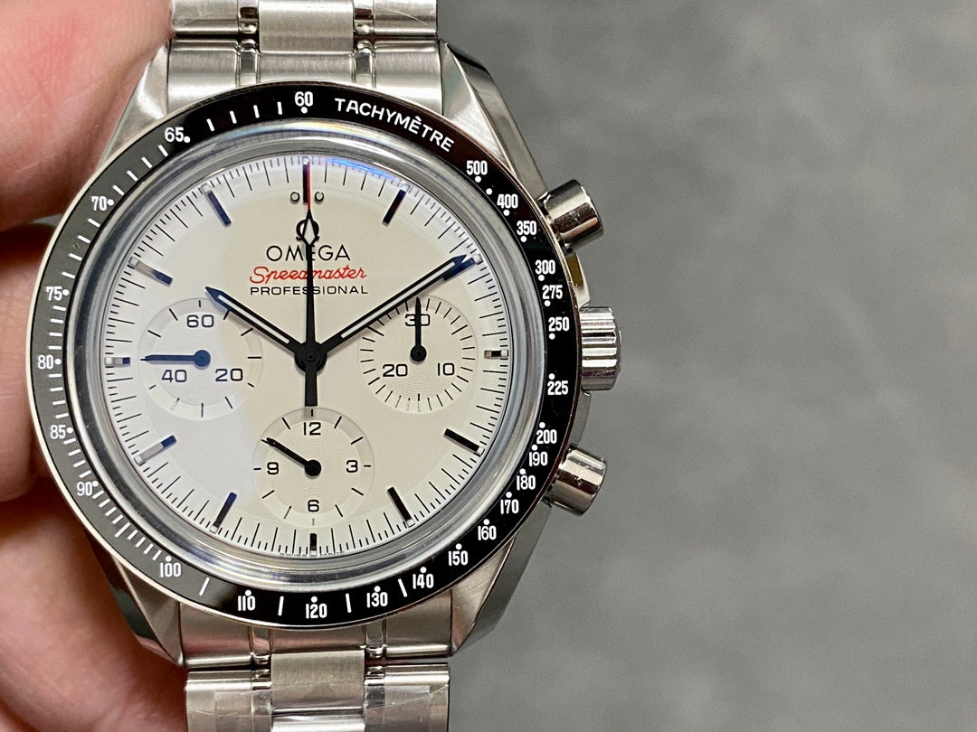 Omega Speedmaster “Panda / Racing Style” — Omega