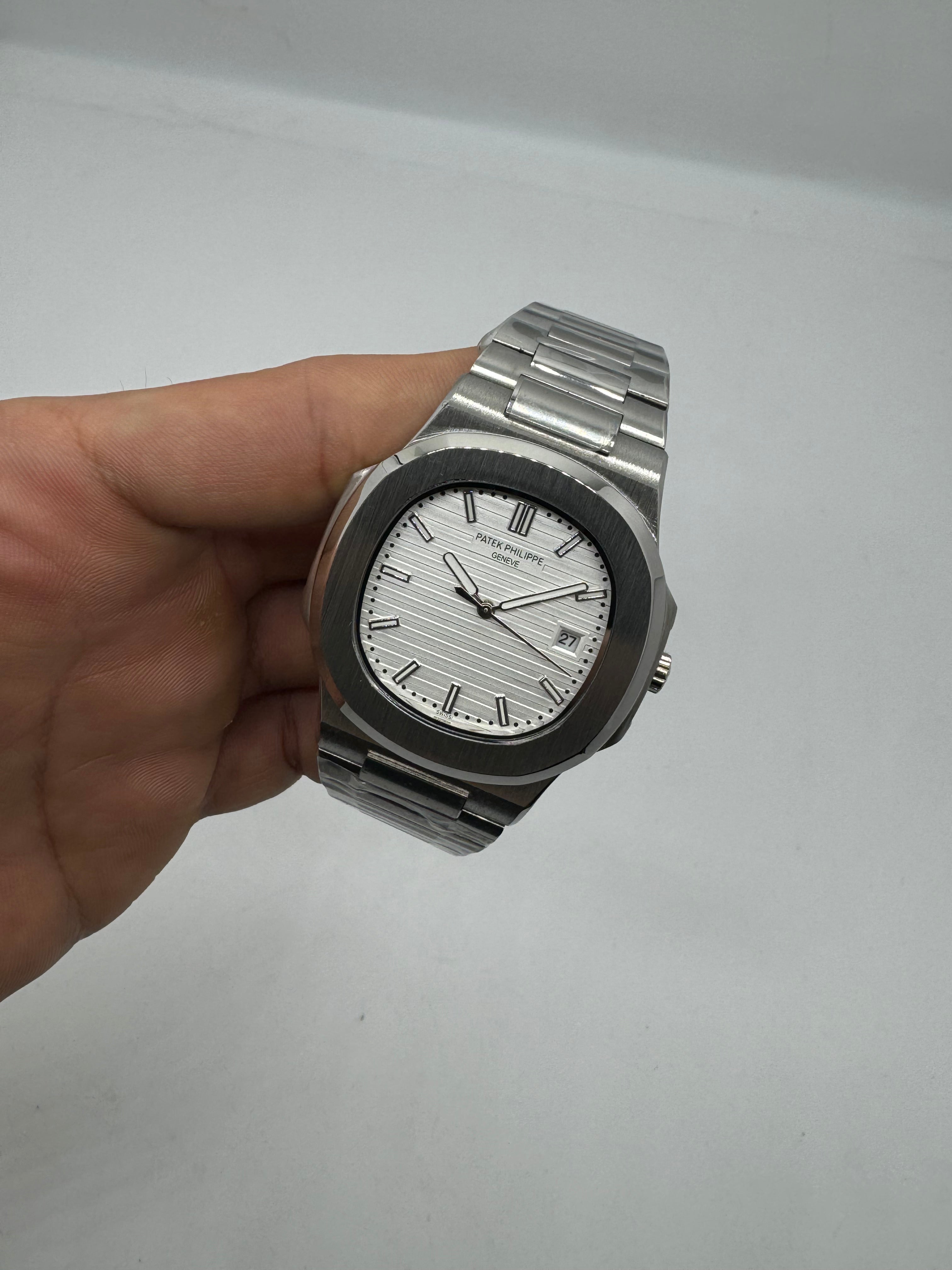 Patek Philippe Nautilus White Dial — Patek Philippe
