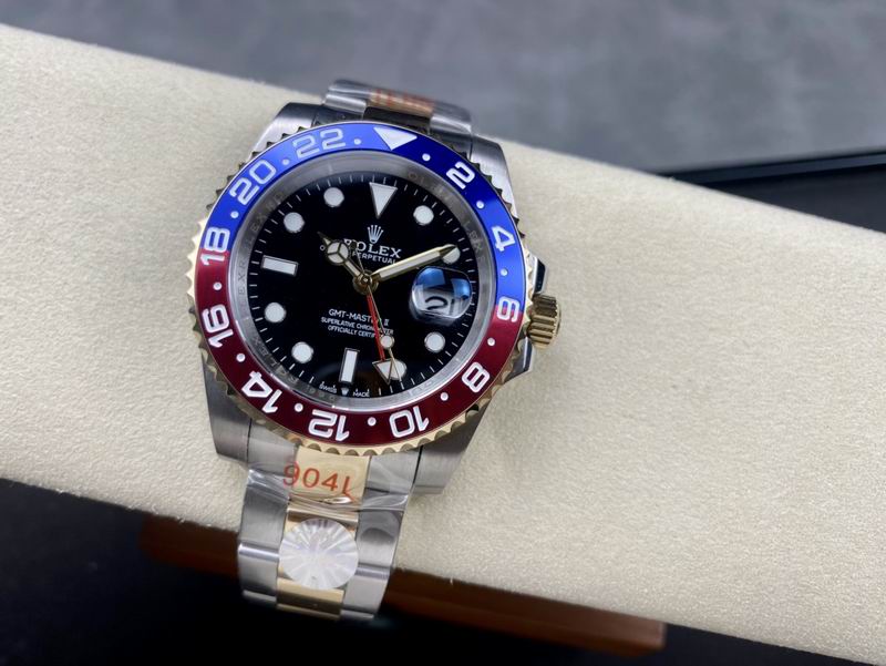 Rolex GMT-Master II “Pepsi” Bicolor — Rolex